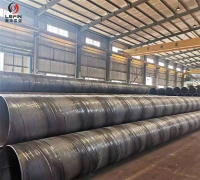 הסיבות לכיפוף של צינורות מרותכים לאורך וכיצד ליישר אותם